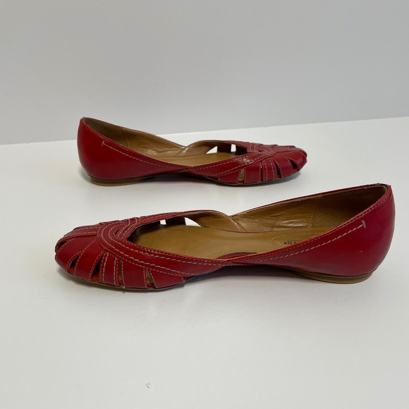 Predictions Red Faux Leather Cutout Stitch Detail Ballet Flats Women's Size 6 - Picture 2 of 6